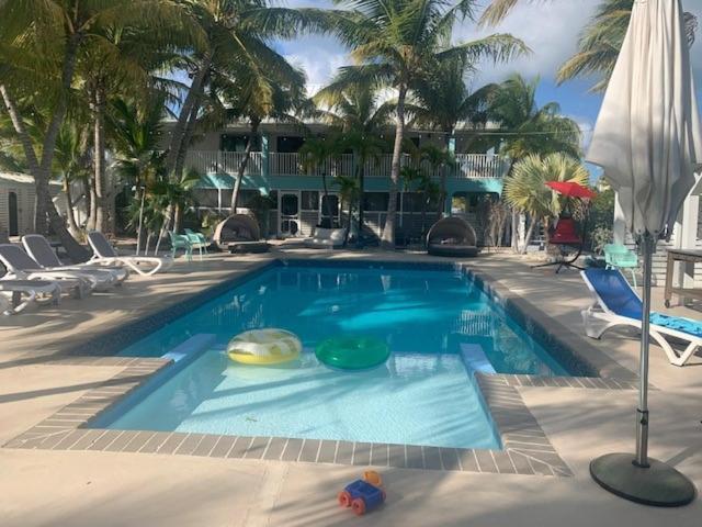 Grace Bay Place Hotel Exterior foto