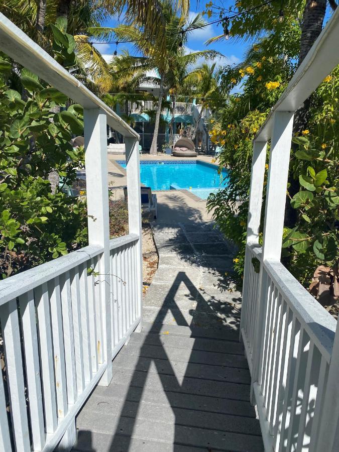 Grace Bay Place Hotel Exterior foto