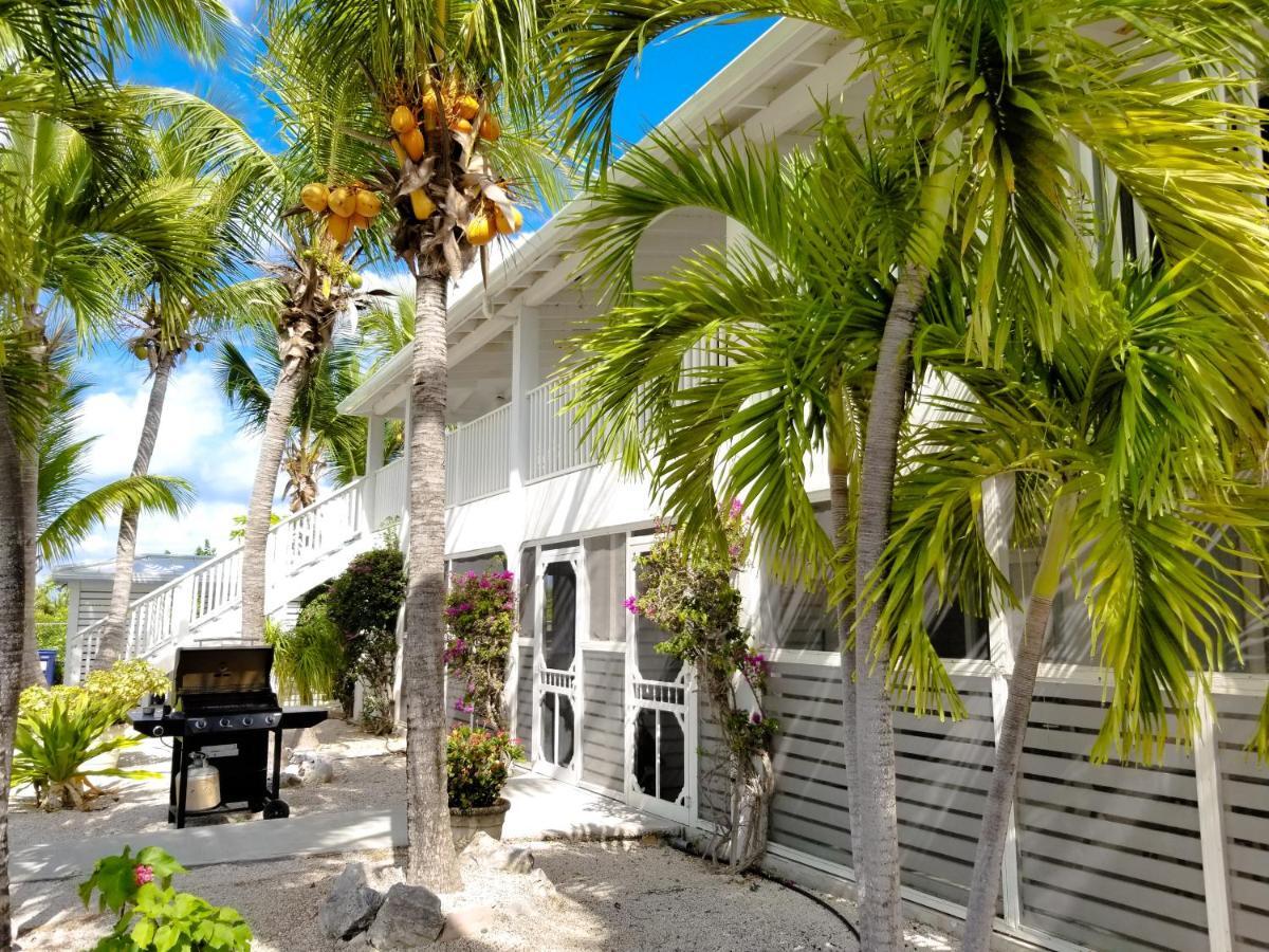Grace Bay Place Hotel Exterior foto